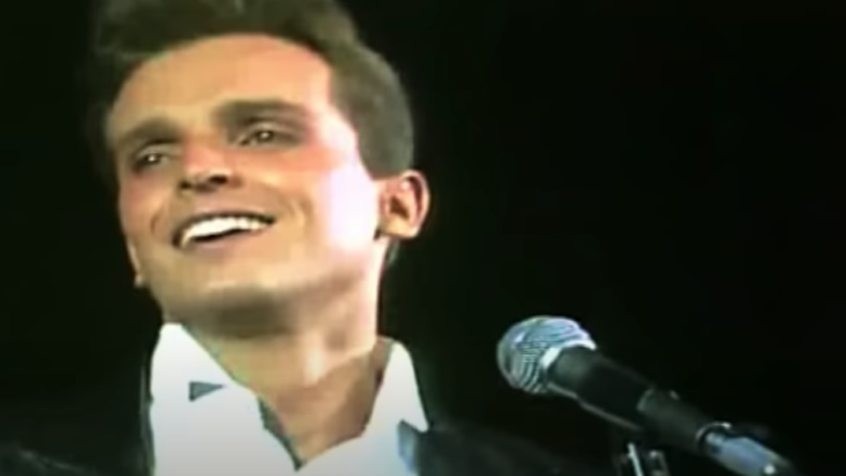 Miguel Bosé